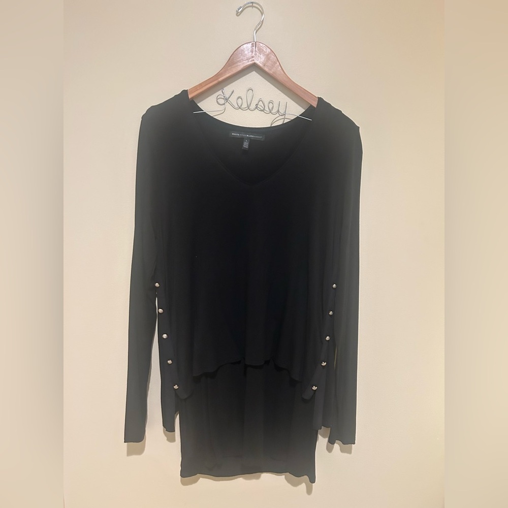 White House Black Market Black Long-Sleeve V-Neck Top with Side Buttons Size L